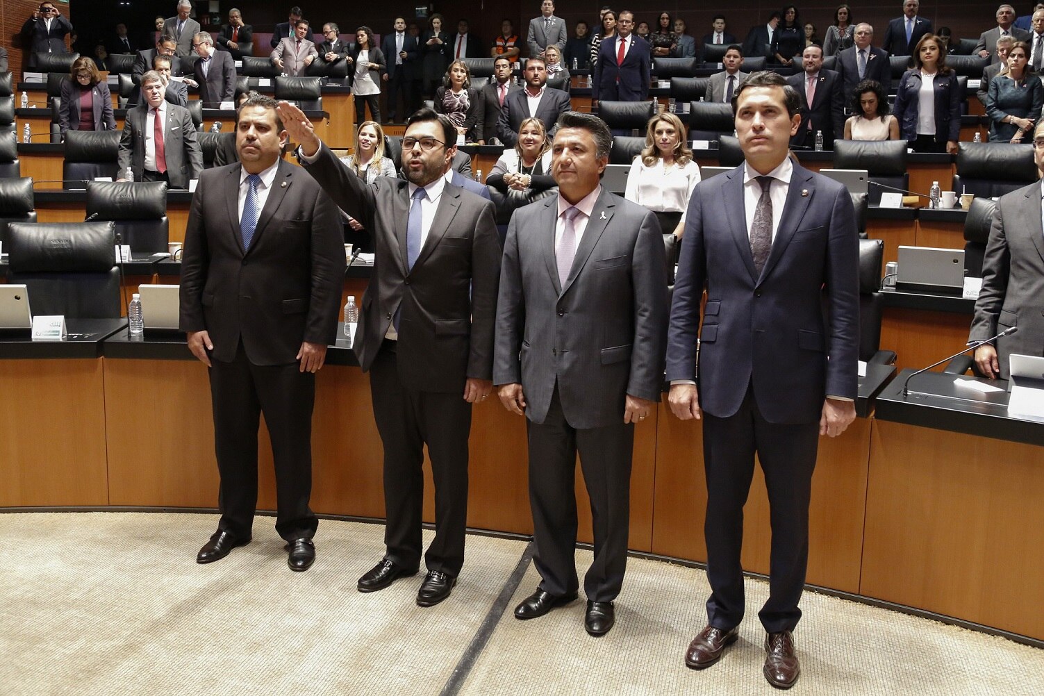 Senado reelige a Gabriel Contreras al frente del IFT