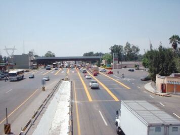 Constructores  del  estado van por  vía 