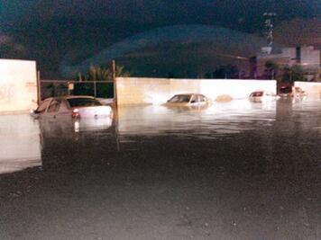 Apoyan a afectados por lluvia en capital 