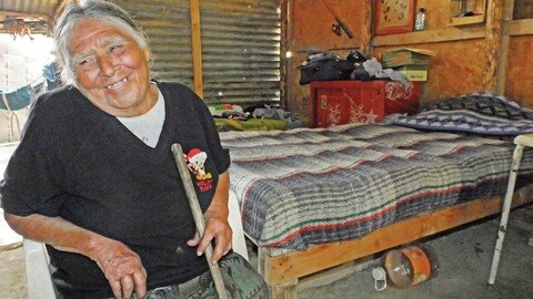 Ayudó a traer al mundo a casi un centenar de niños