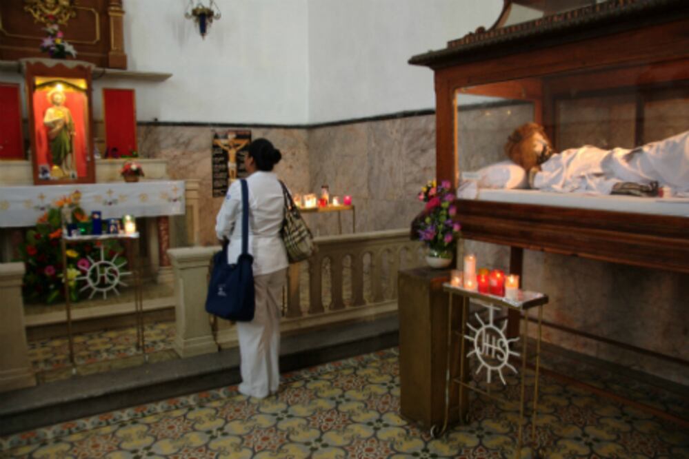 Invita Obispo a vivir Semana Santa con reflexión