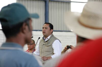 Destina  SJR 3 mdp a equipamiento al campo   