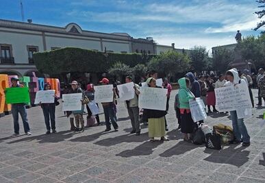 Piden regular electricidad