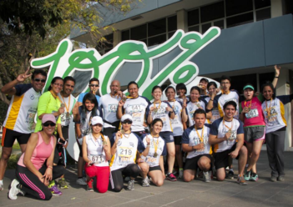 Universitarios por siempre