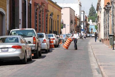 Vecinos y comerciantes se unen contra parquímetros 