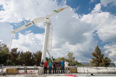 UAQ implementa energía eólica para autoconsumo