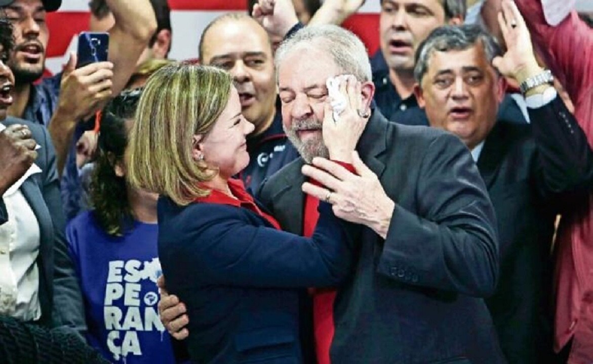 Lula se declara víctima de “cacería” de brujas