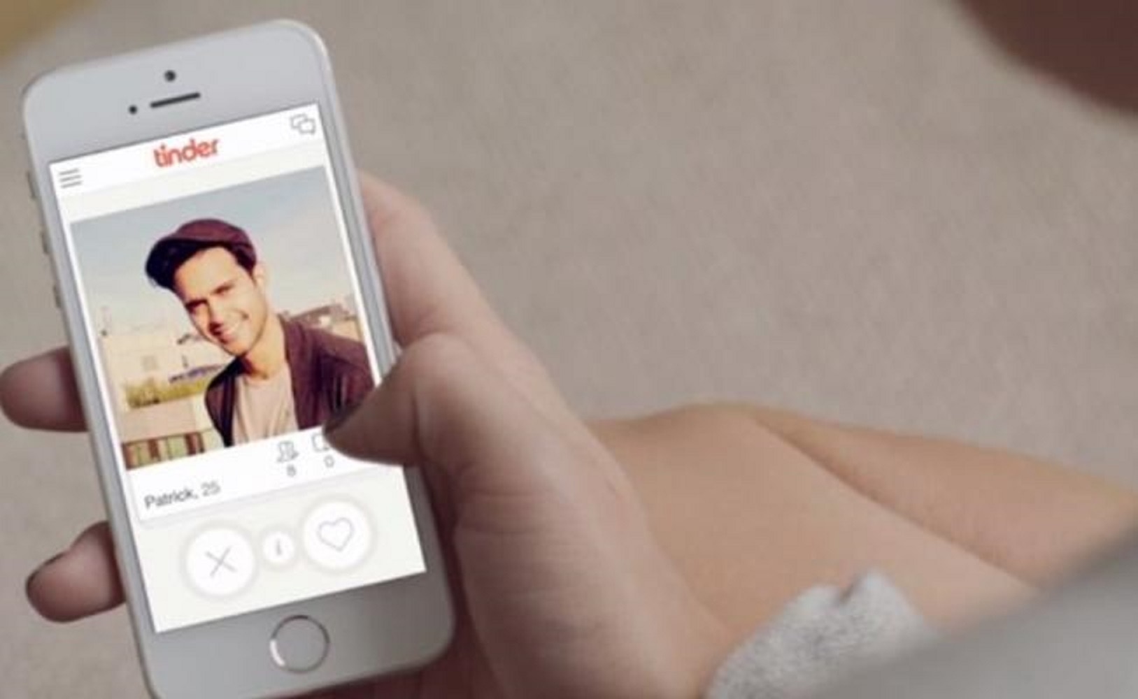 El amor en los tiempos de Tinder: satisfacción básica, poco honesta e individualista