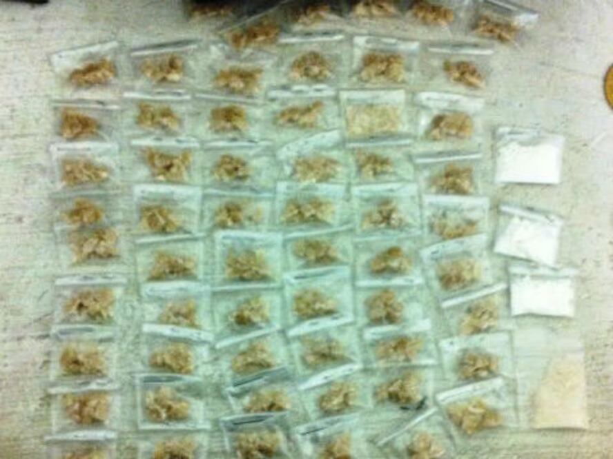 Lo detienen con dosis de cocaína y cristal 