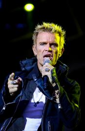 Billy Idol cantará en el país por primera vez
