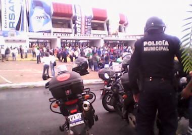 Sin disturbios, el Gallos-América