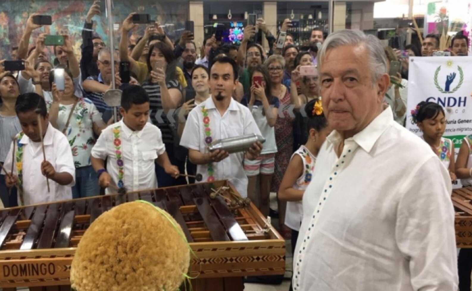 Piden a AMLO juicio político a Manuel Velasco