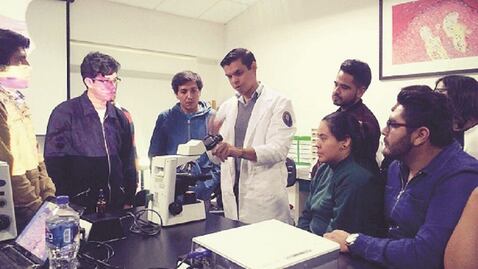Alumnos de la UTC visitan Instituto de Hematopatología