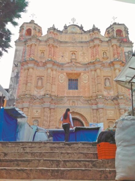 Catedral de San Cristóbal, dos años sitiada