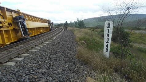 Se descarrila tren en los límites de Querétaro con Hidalgo