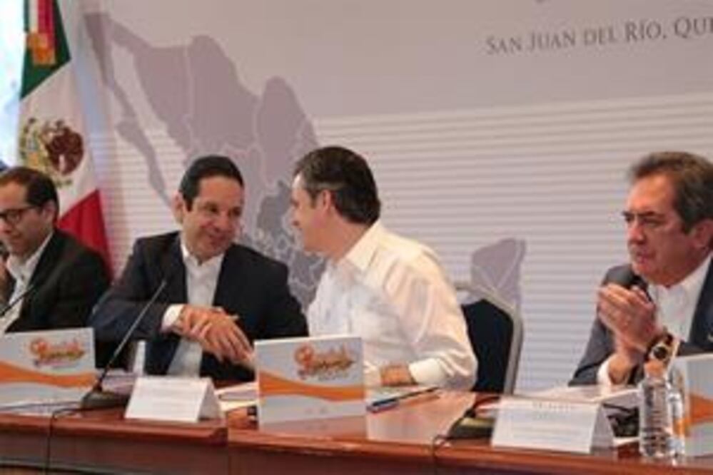 Dialogan sobre educación