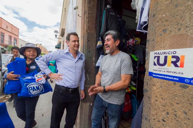 Kuri visitó los municipios de Peñamiller y Tolimán