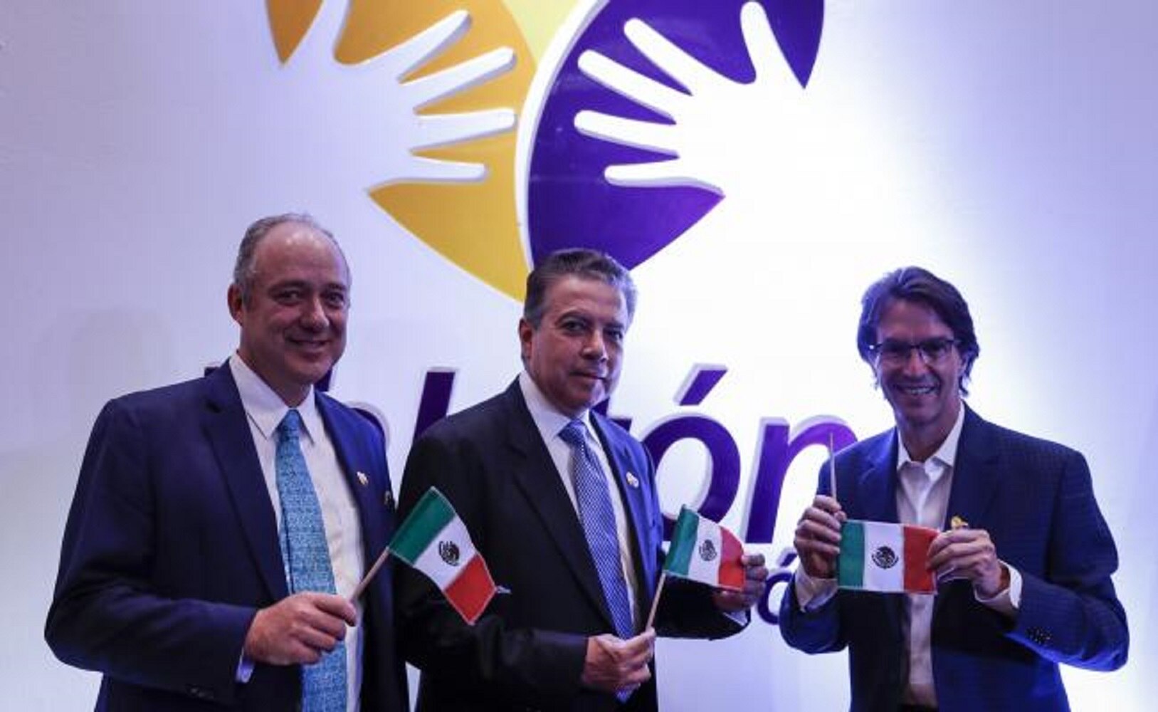 Si se juntan 150 mil donaciones Citibanamex donará 10 millones de pesos adicionales para los niños del Teletón. Cristopher Rogel Blanquet / EL UNIVERSAL