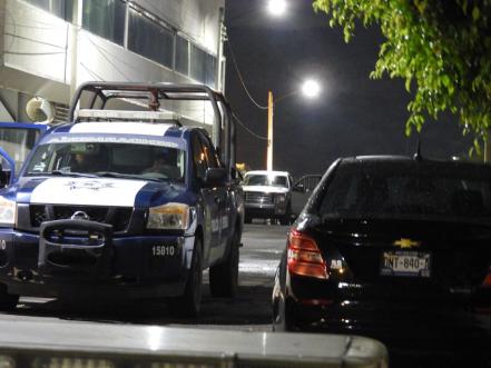Agentes de la Policía Federal sorprendieron a tres sujetos con armas de fuego