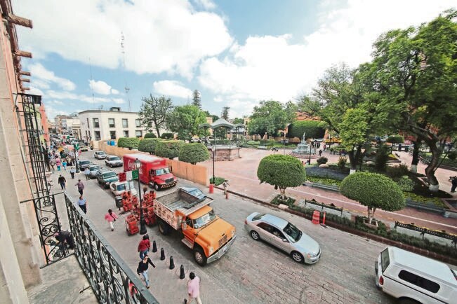 Preparan instalación de parquímetros en la capital