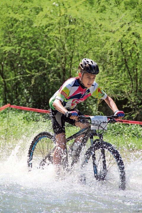 López Molina consigue séptimo triunfo en MTB