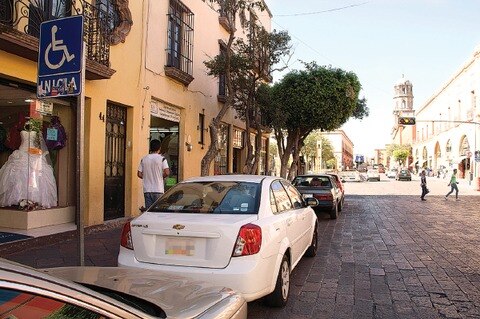 Invaden los lugares para PCD