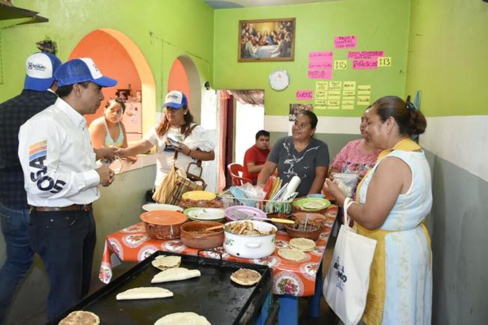 Roberto Sosa Pichardo, candidato a la alcaldía de Corregidora, dijo que la ciudadanía debe auditar obras y programas del municipio. / Foto: Especial
