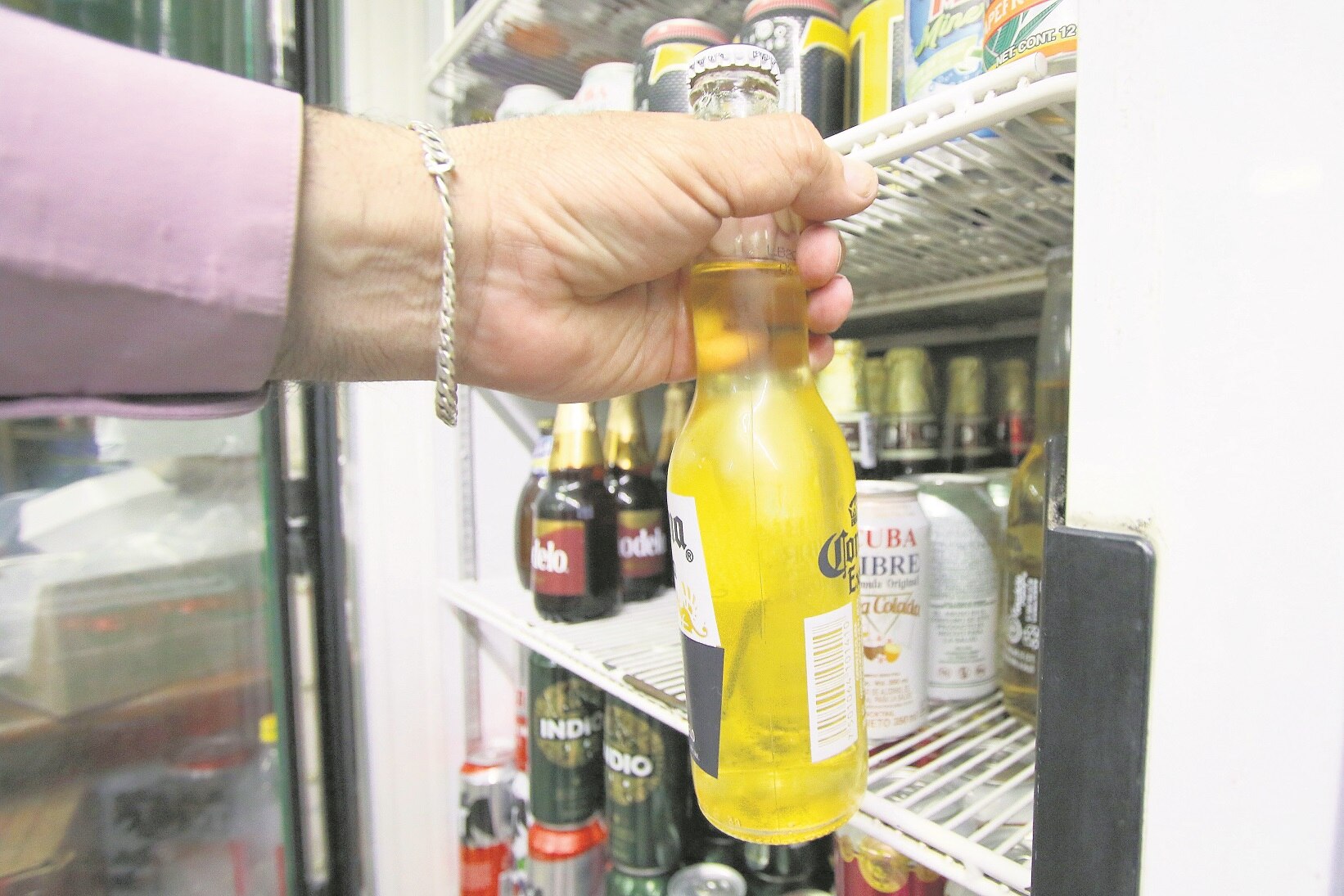 Productores queretanos se suman para garantizar el abasto de cerveza