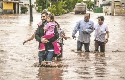 Lluvias pegan a tres estados; dejan 4 muertos
