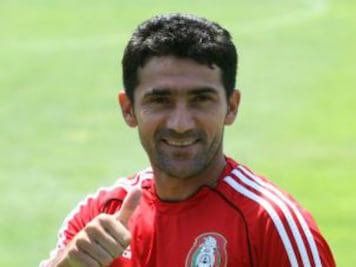 Afirma Sinha que viene a aportar