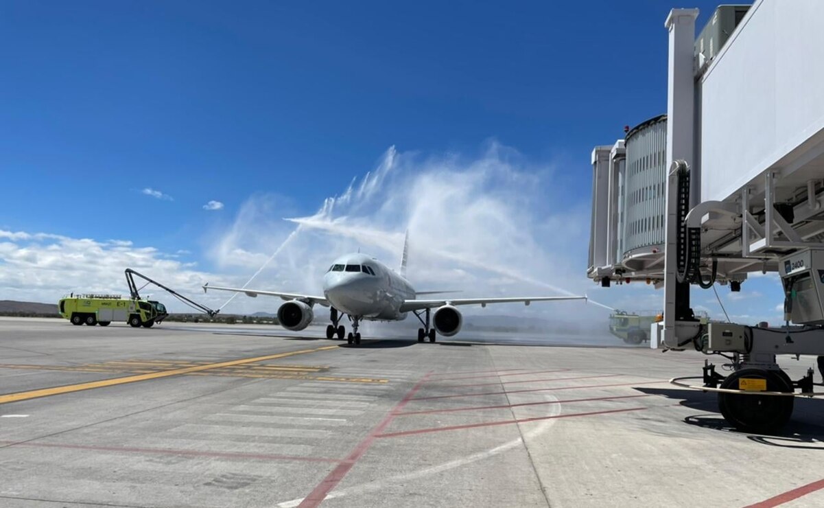 ¿Qué aerolíneas operan en el aeropuerto de Querétaro y a dónde puedes viajar?