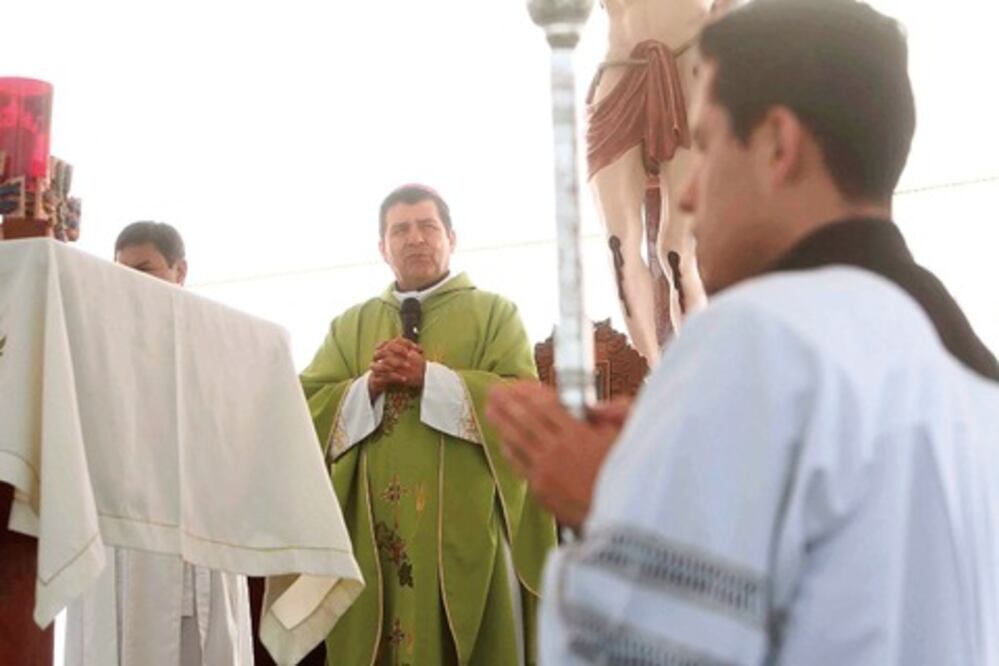 Iglesia es apartidista: obispo