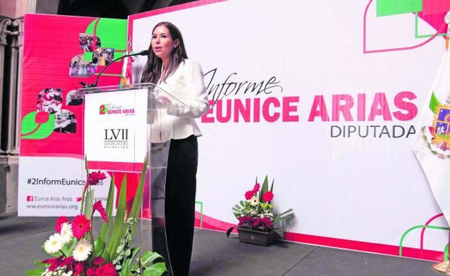 Eunice Arias renuncia al PRI y se unirá a la izquierda