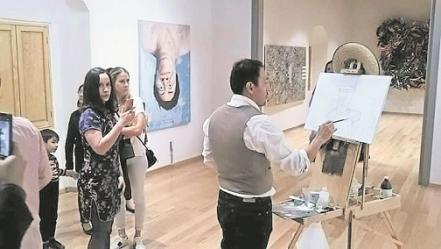 Dañan una obra de Jonatán Olvera