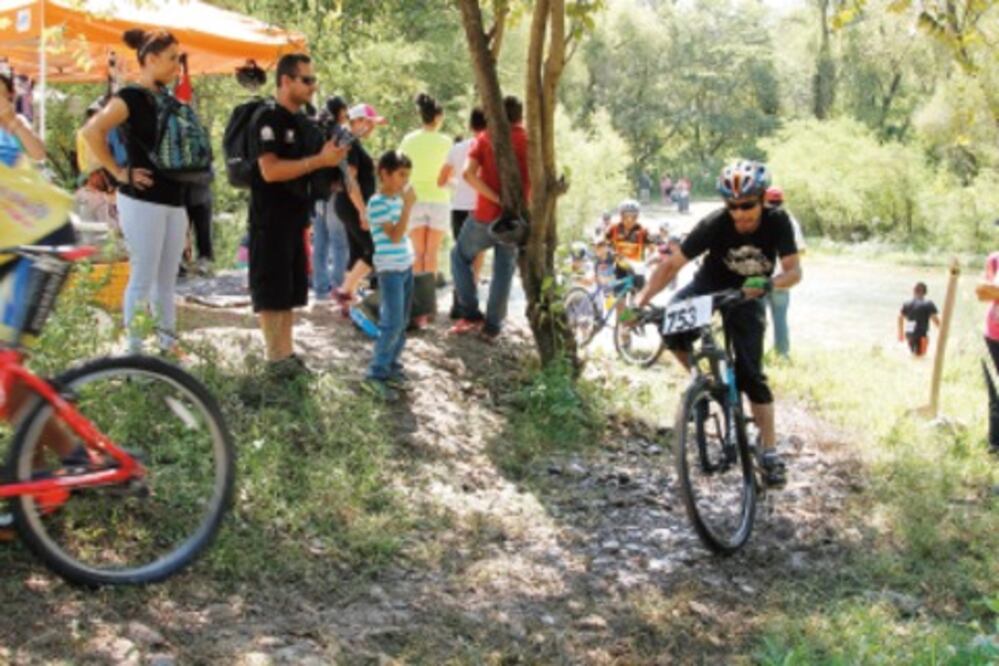 Halcones de Jalpan siguen enrachados