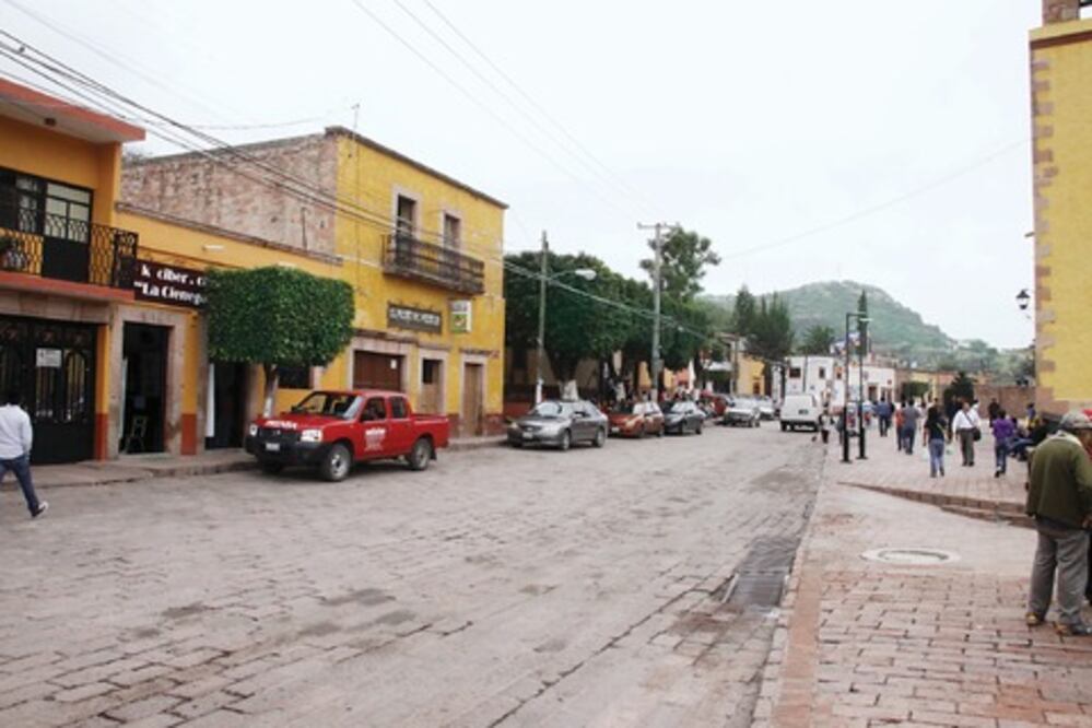 Arrastra El Marqués una deuda de 40 mdp