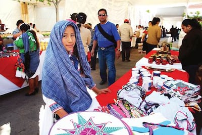 Apuestan por trabajo femenino