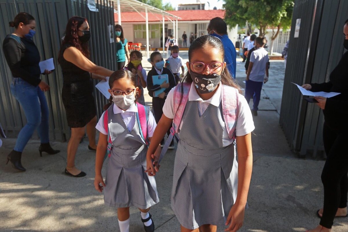 Opinión. Pobreza, educación y rezago