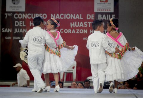 El huapango cada vez mejor, dicen bailarines