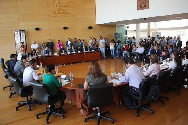 Buscan equipar sala de sesiones de cabildo