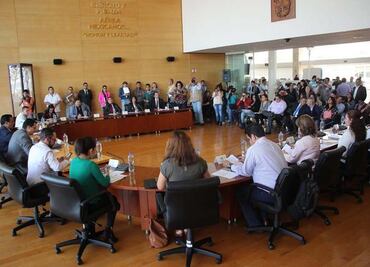 Buscan equipar sala de sesiones de cabildo