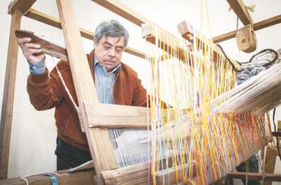 Tejedor. Busca cuidar arte milenario