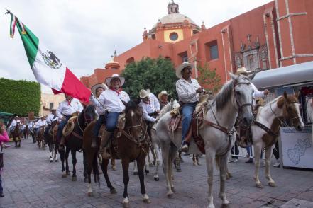 Recuerdan con cabalgata hazaña de Ignacio Pérez