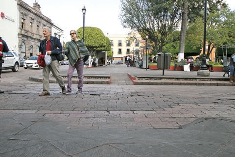 Rehabilitan calles del Centro Histórico