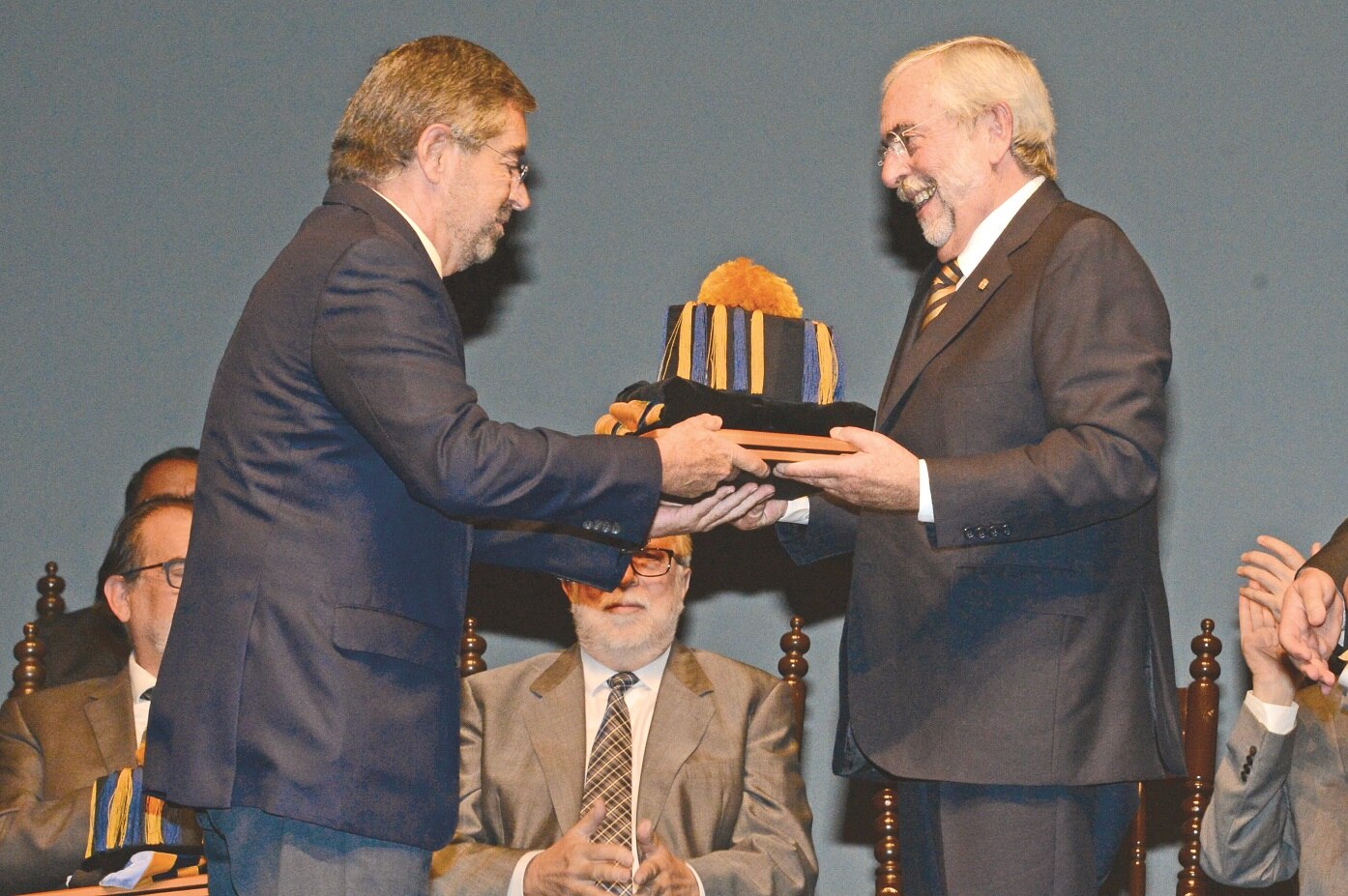 Graue: "Entorno político desilusiona a los jóvenes"