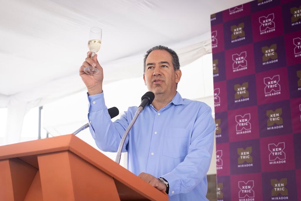 Juan Carlos Alfonso, director de Wolstrat ofreció brindis por culminación del
proyecto