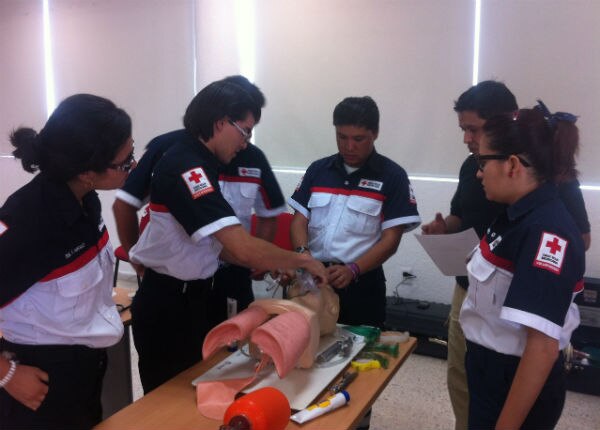 Capacitan a Cruz Roja en trauma avanzado