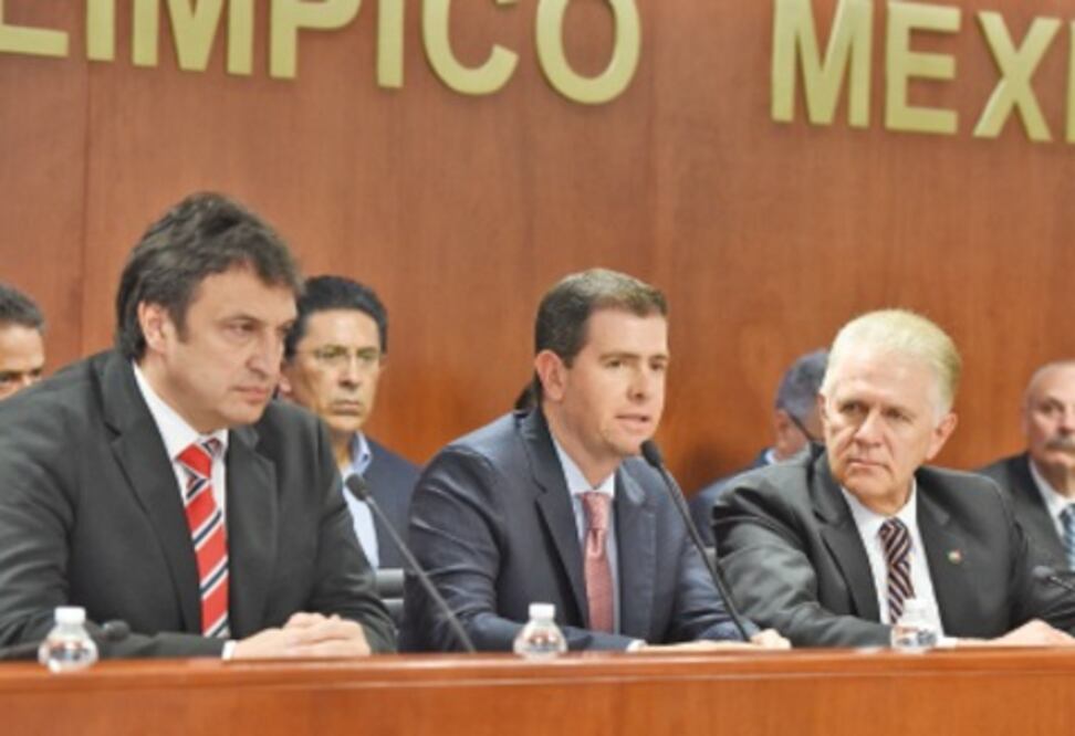 Castillo tiene primera reunión con el COM