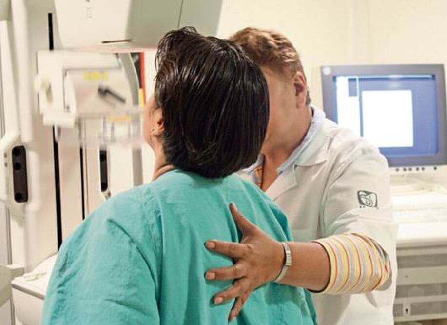 Impulsan campaña contra cáncer de mama