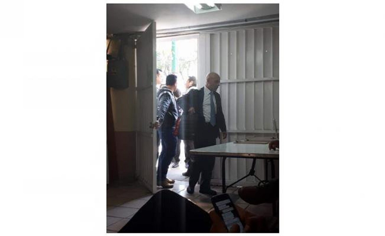 Capitán retirado de la Marina competirá contra AMLO por candidatura de Morena
